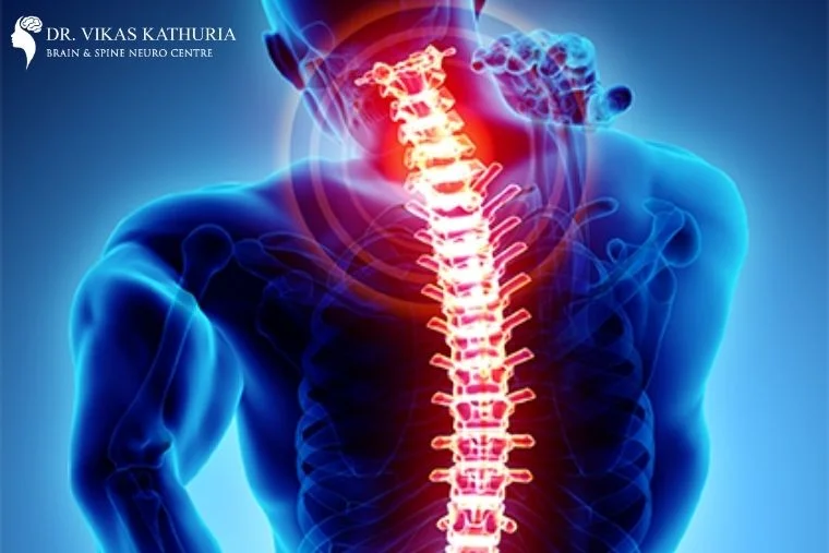 What are the risks of minimally invasive spine surgery